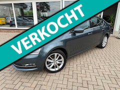Skoda Octavia - 1.0 TSI Greentech Business Edition/ parkassist/ Wifi/ Keyless/ Carplay