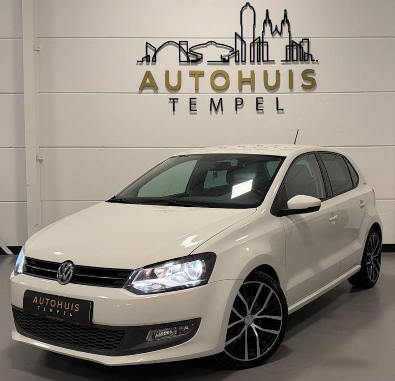 Volkswagen Polo - 1.2 TSI Highline Automaat Stoelverw Carplay Climate Cruise - AutoWereld.nl