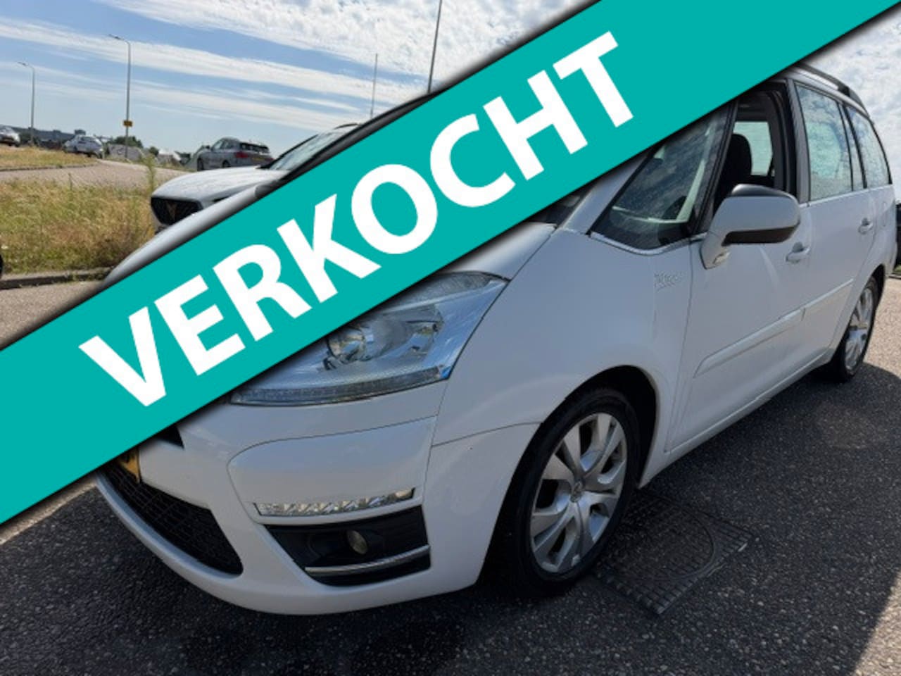 Citroën C4 Picasso - 1.6 THP Tendance EGS Automaat Pano Trekhaak PDC Airco - AutoWereld.nl