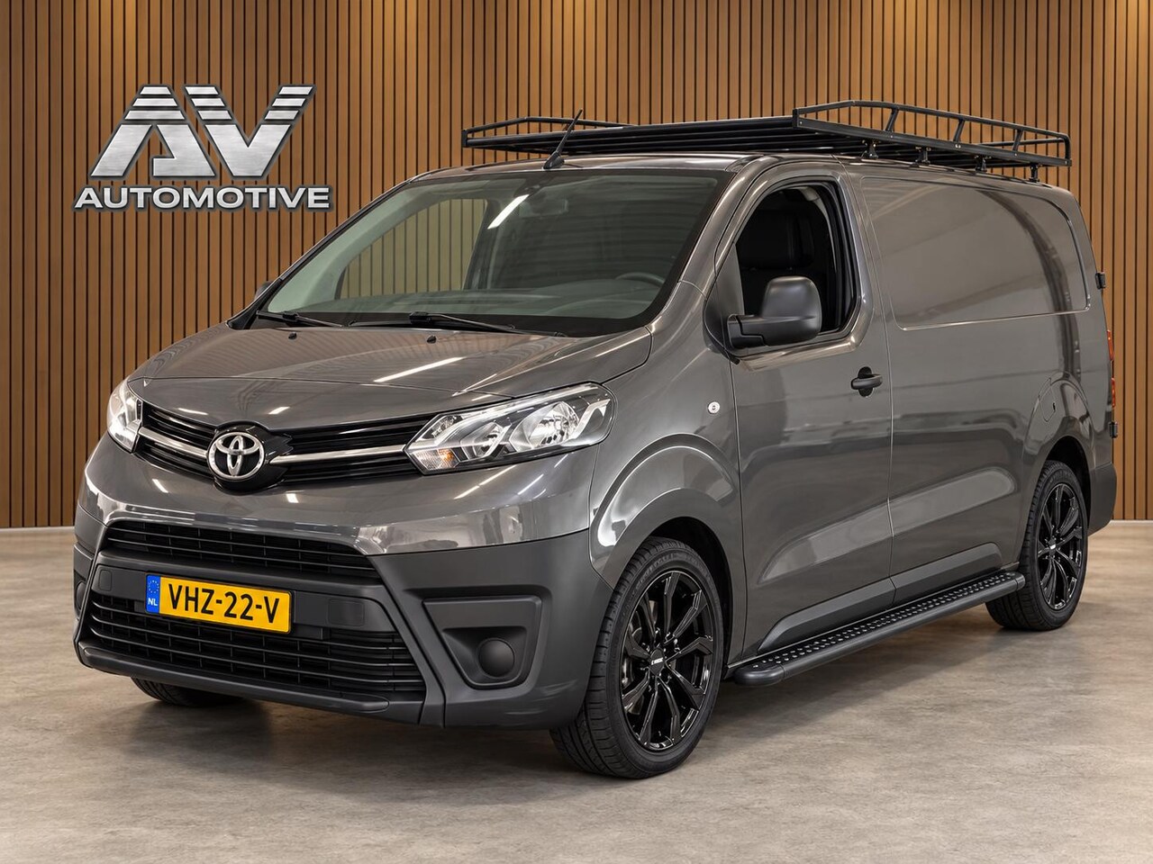 Toyota PROACE Long Worker - 2.0 D L3H1 | Cruise control | Imperiaal | Airco | 3-Zitter | Multimedia | Orig. NL Auto | - AutoWereld.nl