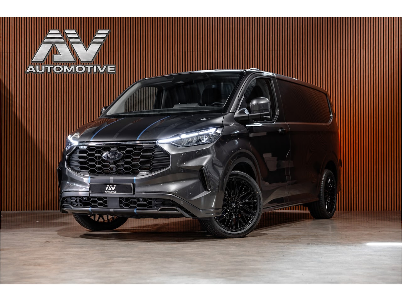 Ford Transit Custom - 320 2.0 TDCI 170 PK Sport AWD | ACC | 360 Camera | Trekhaak | Blind Spot | Elek stoelen | - AutoWereld.nl