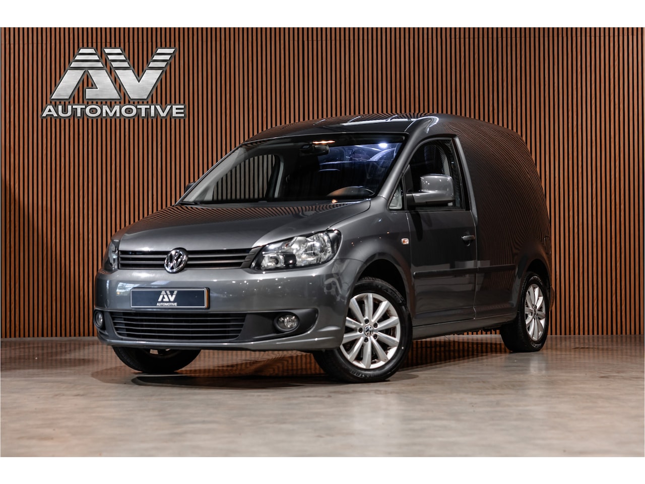 Volkswagen Caddy - 2.0 TDI 140 PK | Navigatie | MF Stuur | Cruise control | Trekhaak | Airco | Betimmering | - AutoWereld.nl