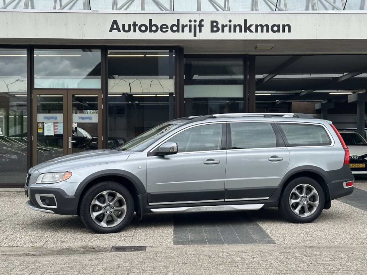 Volvo XC70 - 2.4 D5 AWD Ocean Race - AutoWereld.nl