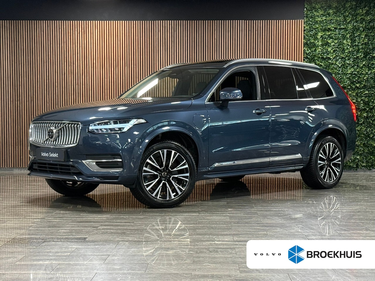 Volvo XC90 - T8 AWD Recharge Plus Bright Long Range | Trekhaak | 360° Camera | Harman Kardon | 455pk | - AutoWereld.nl