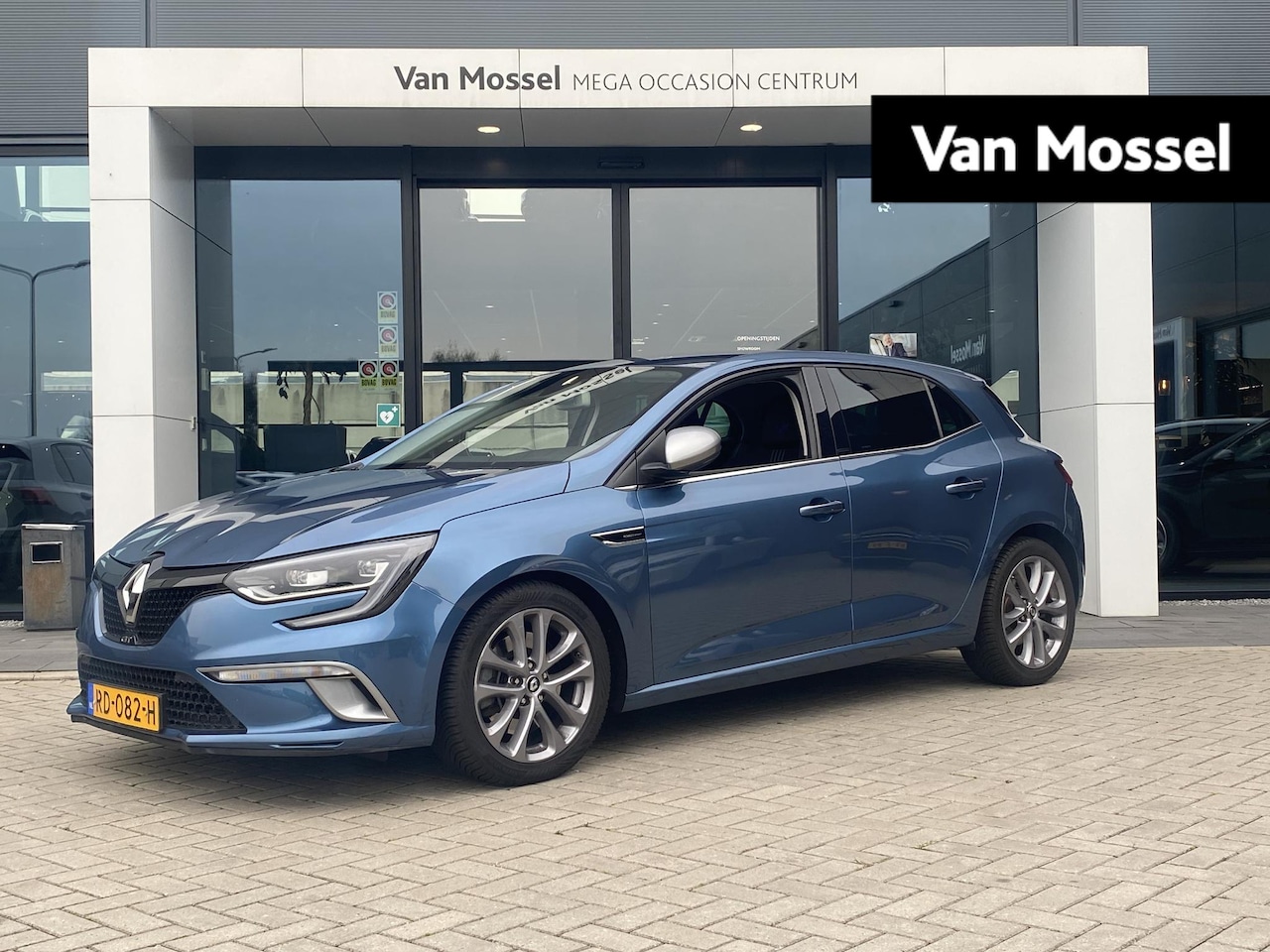 Renault Mégane - 1.6 TCe GT | BOSE | PARKEERSENSOREN | CLIMATE CONTROL | SFEERVERLICHTING | NAVIGATIE | - AutoWereld.nl