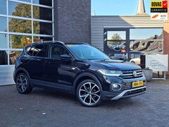 Volkswagen T-Cross - 1.5 TSI Style | 150PK | Digital Cockpit | 18 Inch| Stoelverwarming