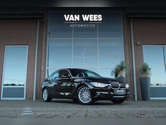 BMW 3-serie - 320i High Executive | 2e eigenaar | Origineel NL | Luxury Line | Navigatie Professional |