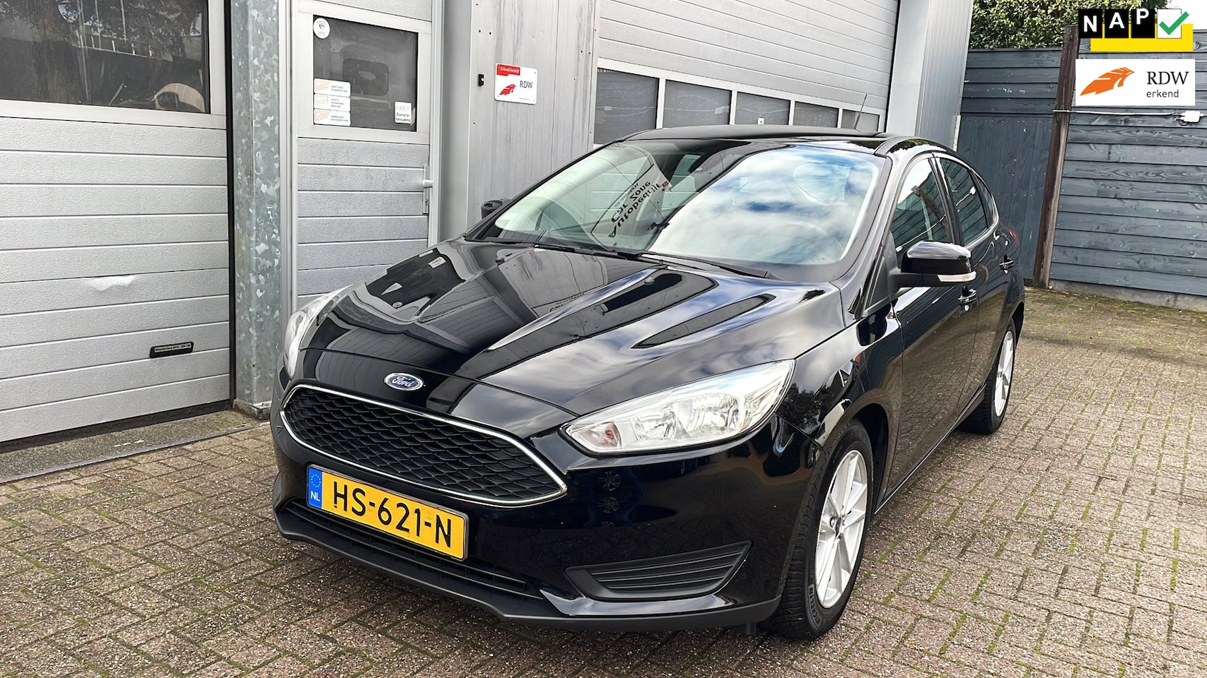 Ford Focus - 1.0 Trend Edition-Navi-Clima-Cruise-Trekhaak-APK - AutoWereld.nl
