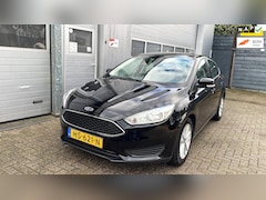 Ford Focus - 1.0 Trend Edition-Navi-Airco-Cruise-Trekhaak-APK