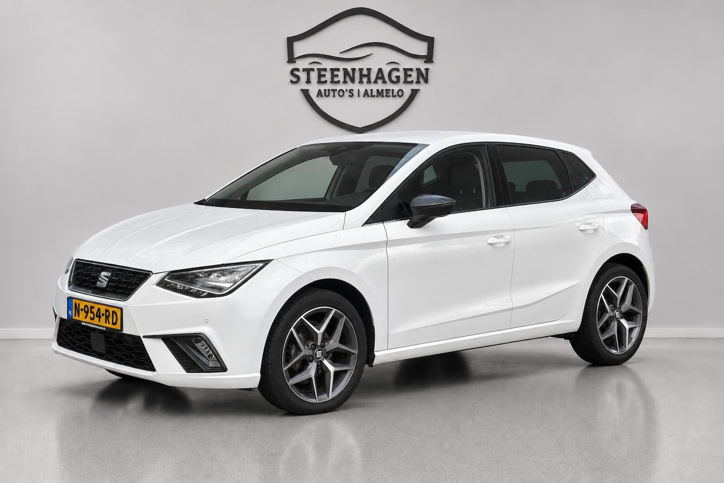 SEAT Ibiza - 1.0 TSI FR Business Intense 1.0 TSI FR Business Intense - AutoWereld.nl