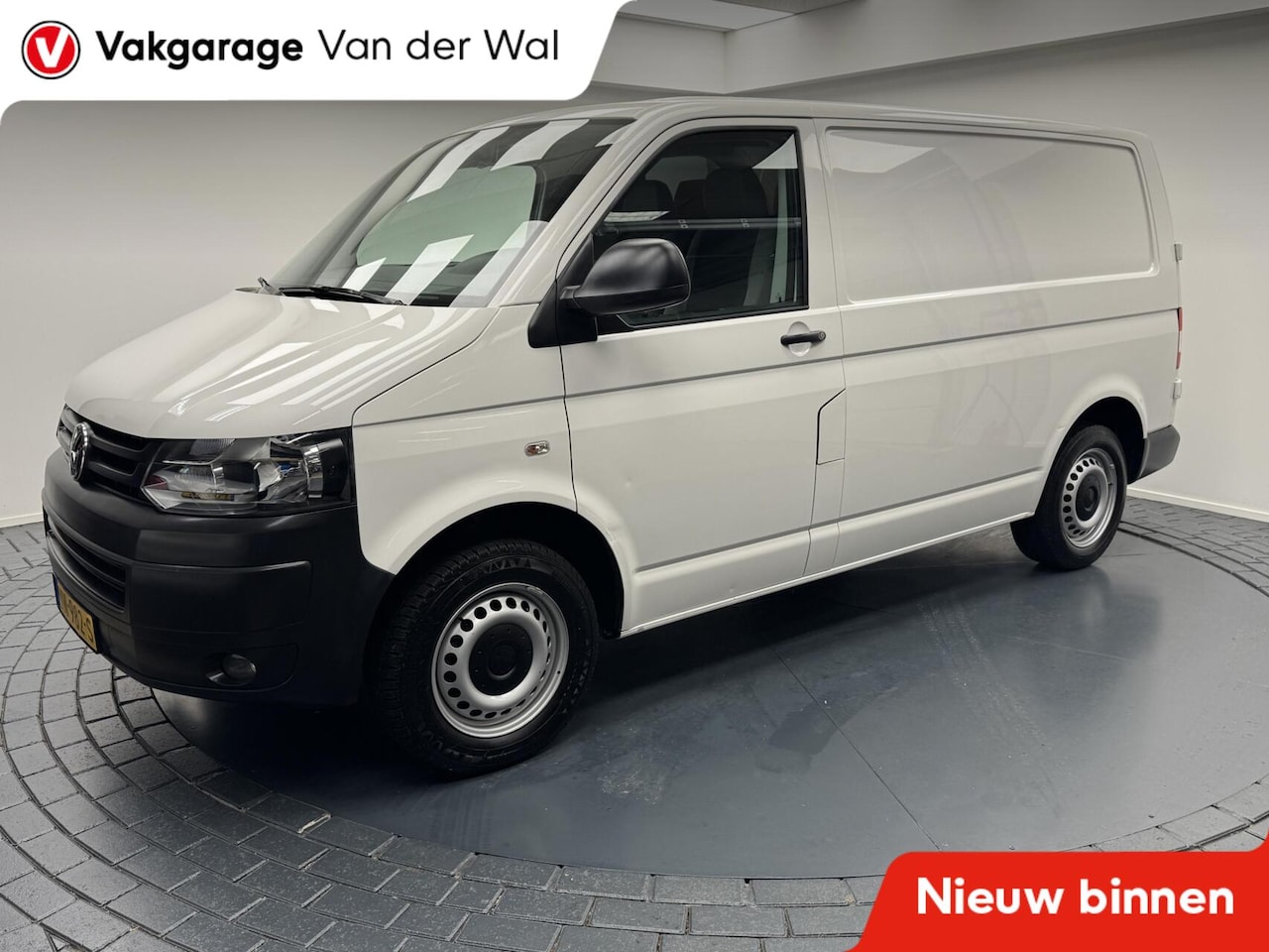 Volkswagen Transporter - 2.0 TDi 3 Pers-Airco-Cr.contr-trekhaak-!! Nette Bestelbus !! - AutoWereld.nl