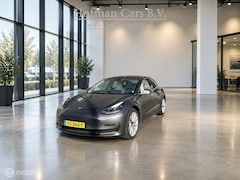 Tesla Model 3 - Long Range AWD 75 kWh | Grijs | Wit Interieur | 19” Performance Look | SOH 82% | Marge