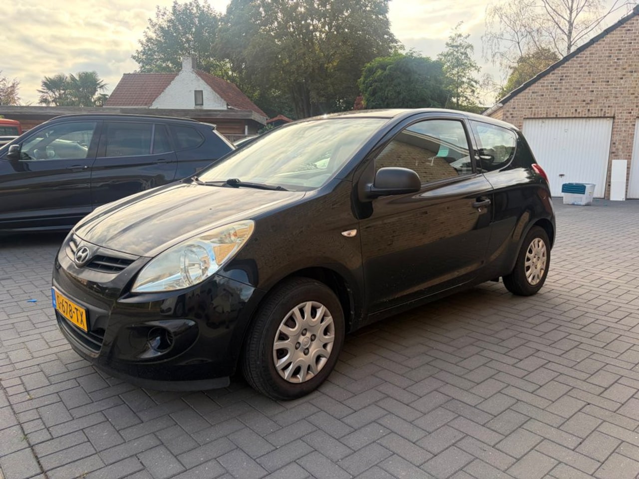 Hyundai i20 - 1.2i i-Motion Airco 2010 146dkm - AutoWereld.nl