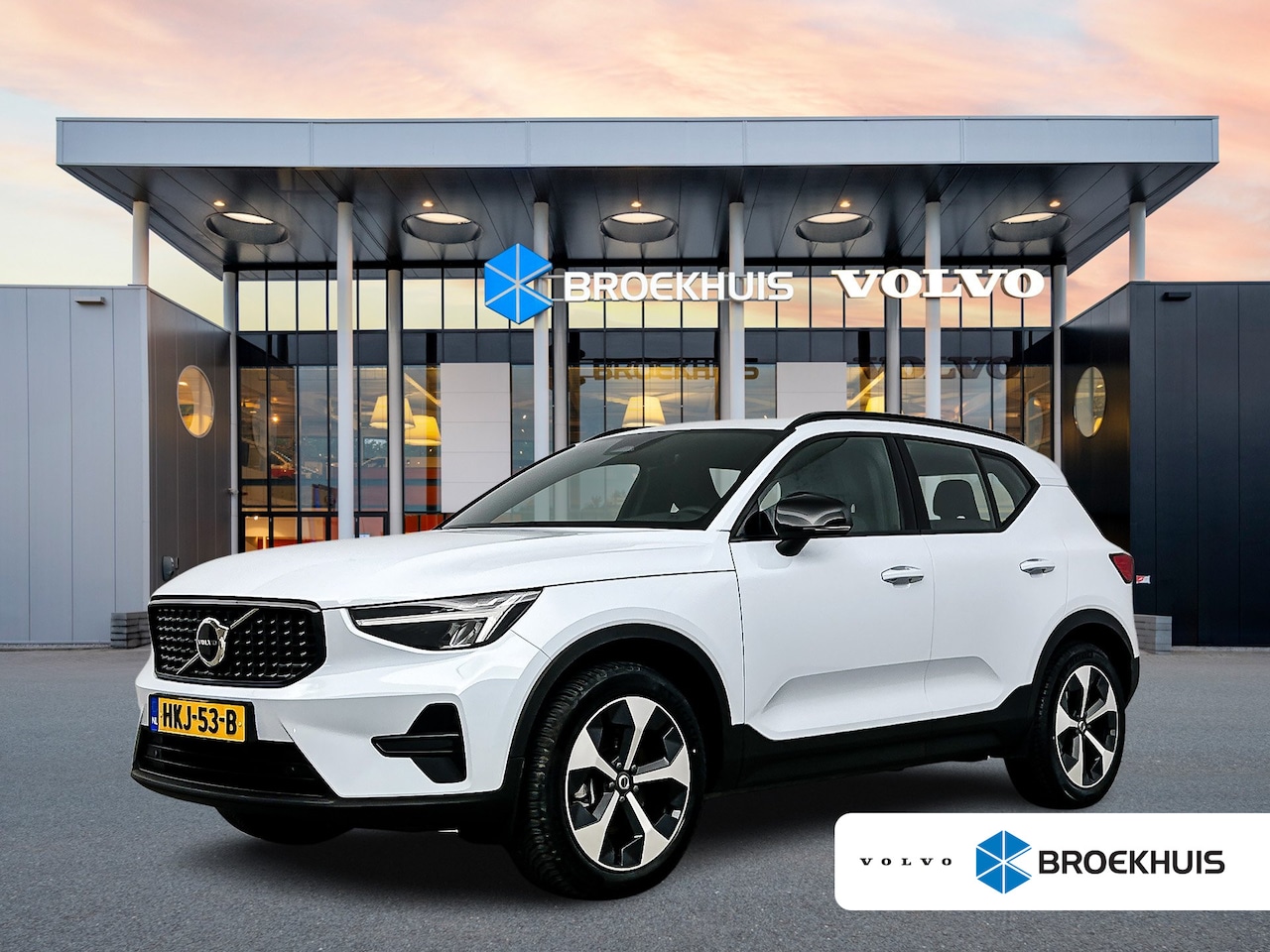 Volvo XC40 - B4 Plus Dark | 19" Allseason | Trekhaak | Harman Kardon | Elektr. verst. Stoelen | Stoel/S - AutoWereld.nl
