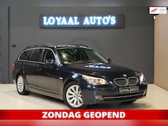 BMW 5-serie Touring - 523i | CRUISE | PDC | STOELVER. | NAVI | AIRCO | APK | START/STOP | ELEK. RAMEN