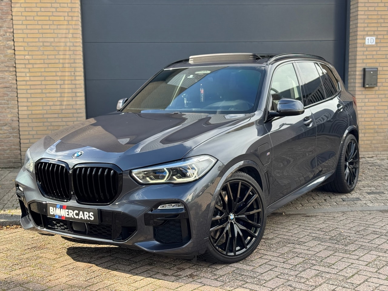 BMW X5 - XDrive45e High Executive |Laser|Massage|Skylounge|HUD|HK|Soft|Drive+|360 - AutoWereld.nl