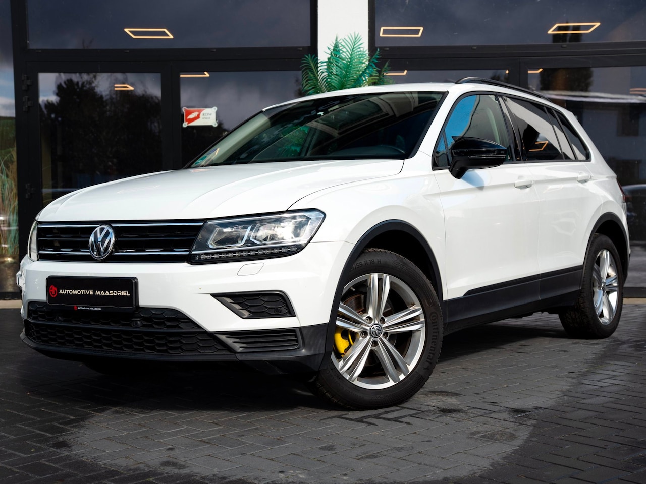 Volkswagen Tiguan - 1.4 TSI|Navi|Digitale Dash|Camera| - AutoWereld.nl