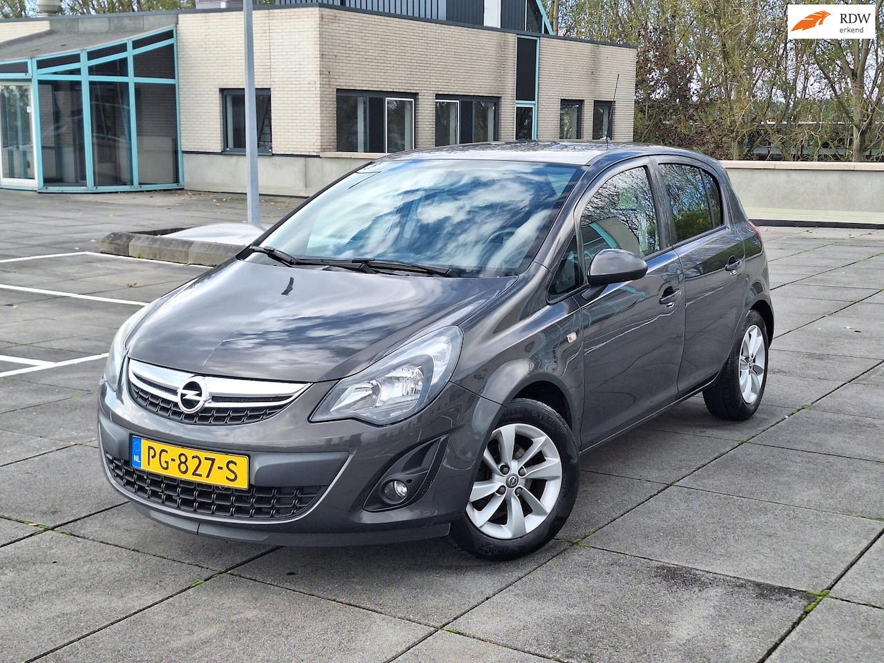 Opel Corsa - € 3350,- 1.2-16V Business+ 5Drs Apk 1 Jaar Airco - AutoWereld.nl