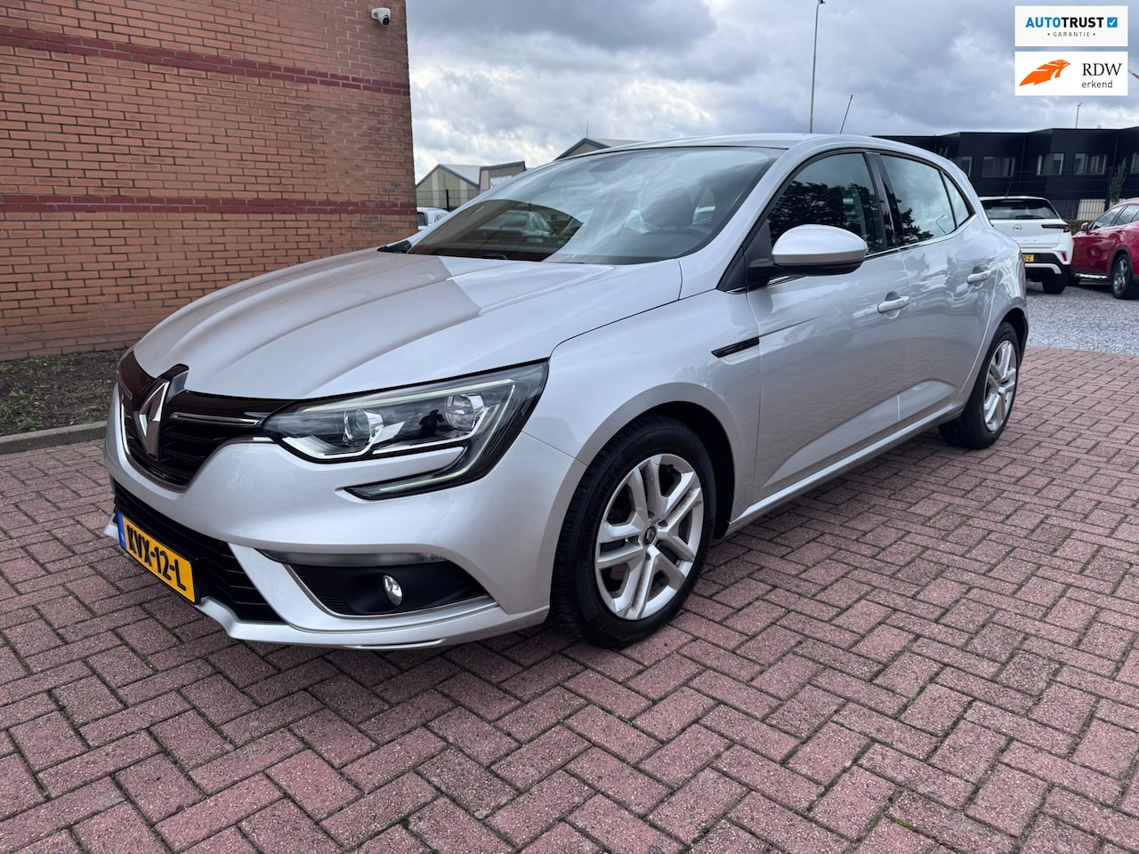 Renault Mégane - 1.5 Blue dCi Limited 1.5 Blue dCi Limited, Marge, Euro 6, Apple Carplay, PDC, - AutoWereld.nl