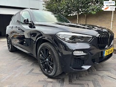 BMW X5 - XDrive45e Carbon zwart M-pakket PANORAMA 394 pk