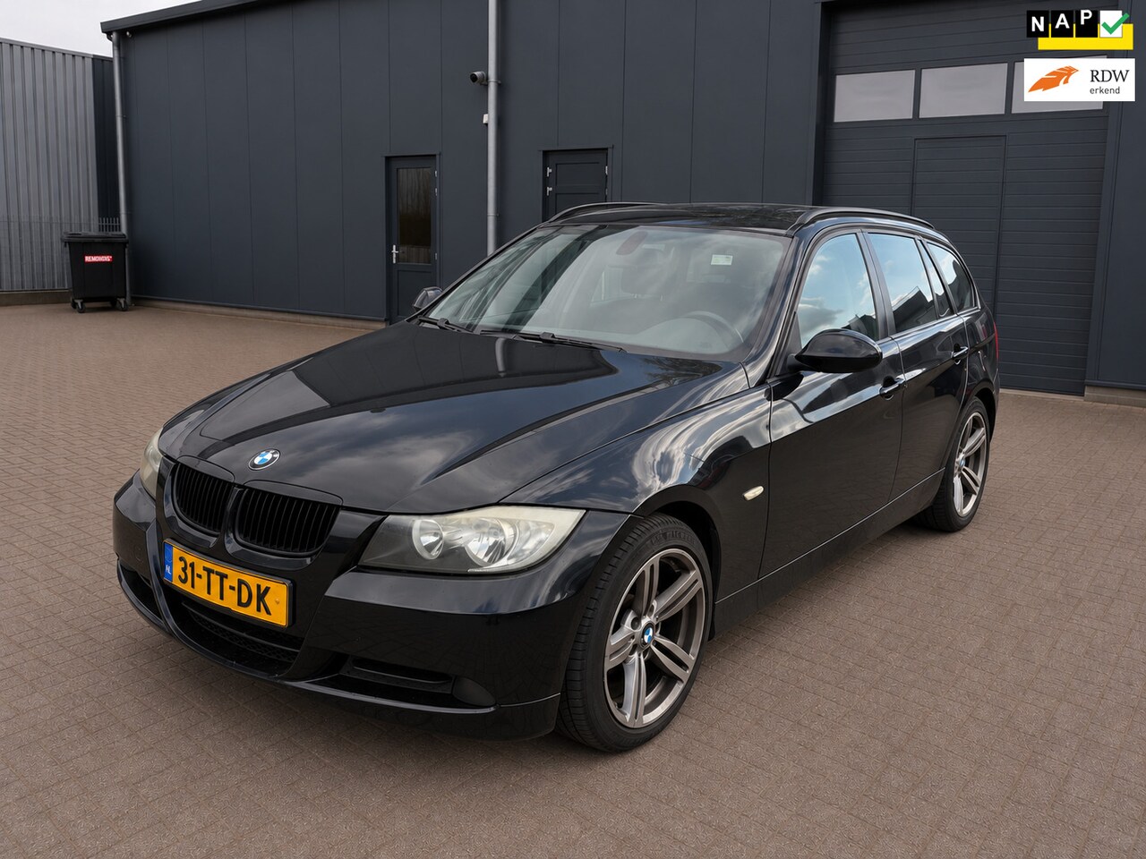 BMW 3-serie Touring - 318i business edition - eerst Tekst lezen a.u.b. - AutoWereld.nl