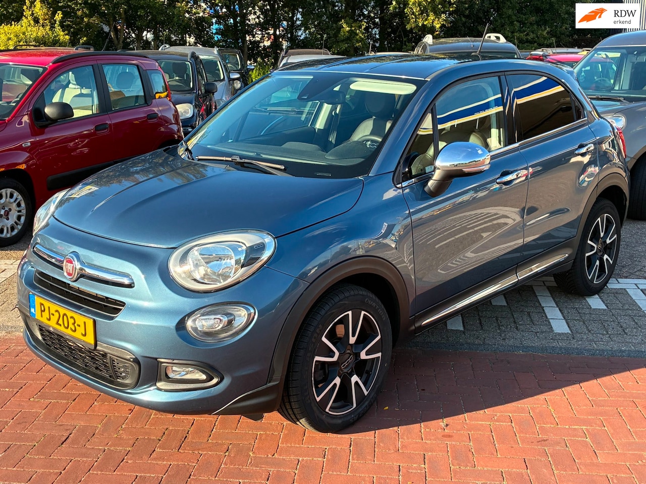 Fiat 500 X - 1.4 Turbo MultiAir Lounge AUTOMAAT /TREKHAAK/AIRCO - AutoWereld.nl