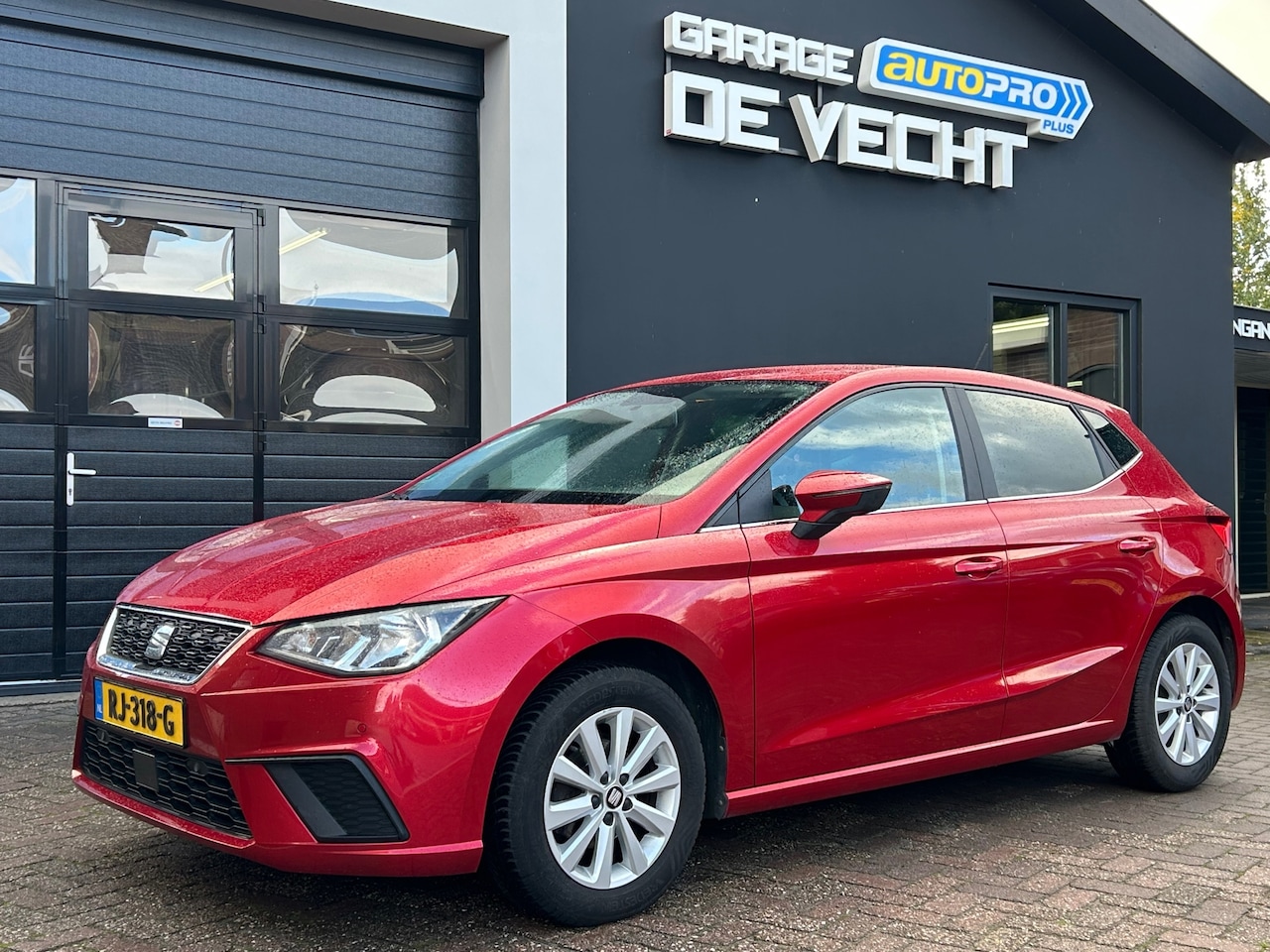 SEAT Ibiza - 1.0 TSI Style Business Intense Carplay/Camera - AutoWereld.nl
