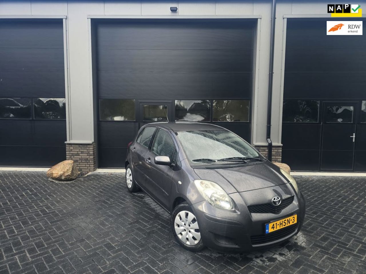 Toyota Yaris - 1.3 VVTi Aspiration - Airco - AUX - Start/Stop - NAP - Eerste eigenaar - AutoWereld.nl