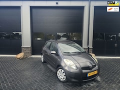 Toyota Yaris - 1.3 VVTi Aspiration - Airco - AUX - Start/Stop - NAP - Eerste eigenaar