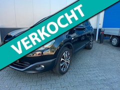 Nissan Qashqai - 2.0 141pk Connect Edition / Trekhaak max. 1.400kg / Panoramadak / Cruise control / Camera