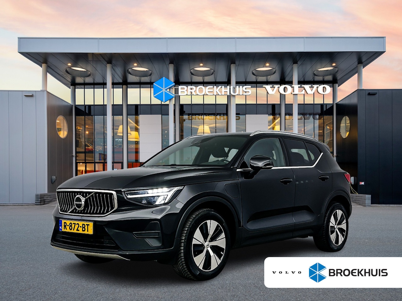 Volvo XC40 - T4 Recharge Plus Bright | 18" Allseason | Getint Glas | Elektr. verst. Stoelen | Harman Ka - AutoWereld.nl