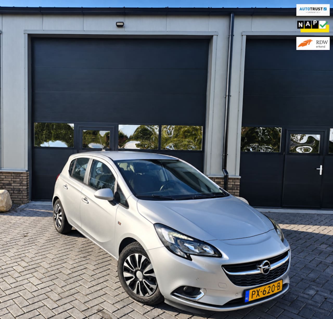Opel Corsa - 1.0 Turbo Online Edition - Stoel & Stuur verwarming, PDC, Scherm, 1ste eigenaar, Top onder - AutoWereld.nl