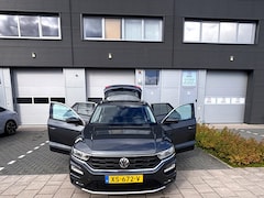 Volkswagen T-Roc - 1.5 TSI Sport Business R 1e eigenaar