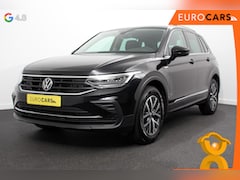Volkswagen Tiguan - 1.5 TSI 150pk Automaat Life Navigatie Apple Carplay/Android Auto Climate Control Digitale