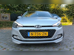 Hyundai i20 - 1.2 i-Motion Premium Hyundai i20 1.2 HP i-motion Pano full option