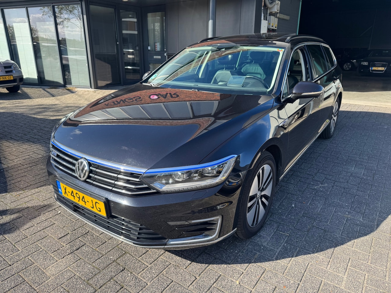 Volkswagen Passat Variant - 1.4 TSI GTE PANO LEDER KEYLESS HEADUP 19 INCH TOP AUTO - AutoWereld.nl