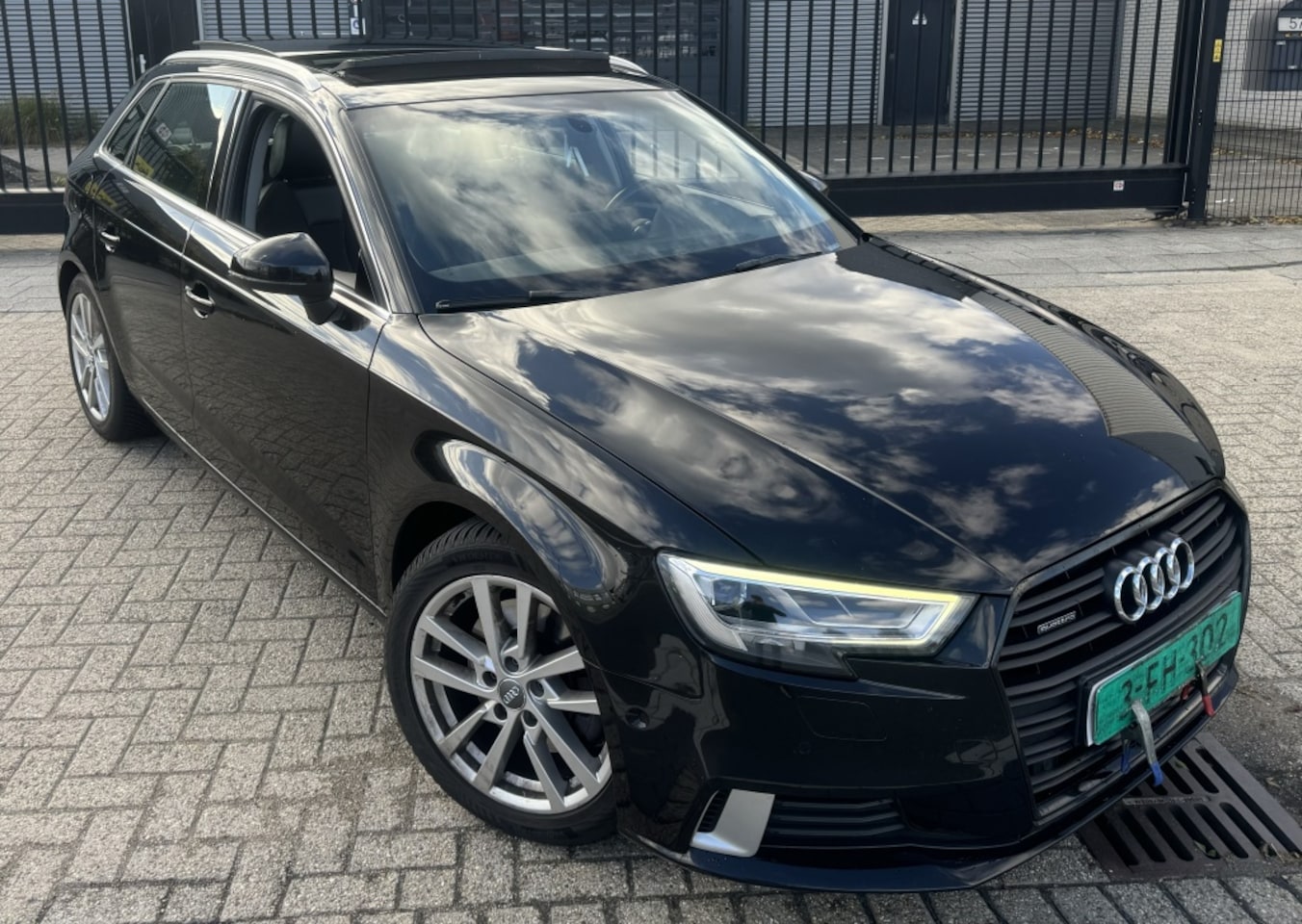 Audi A3 Sportback - 2.0 TDI STR QUAT Pano Digital b&o Acc 184PK - AutoWereld.nl