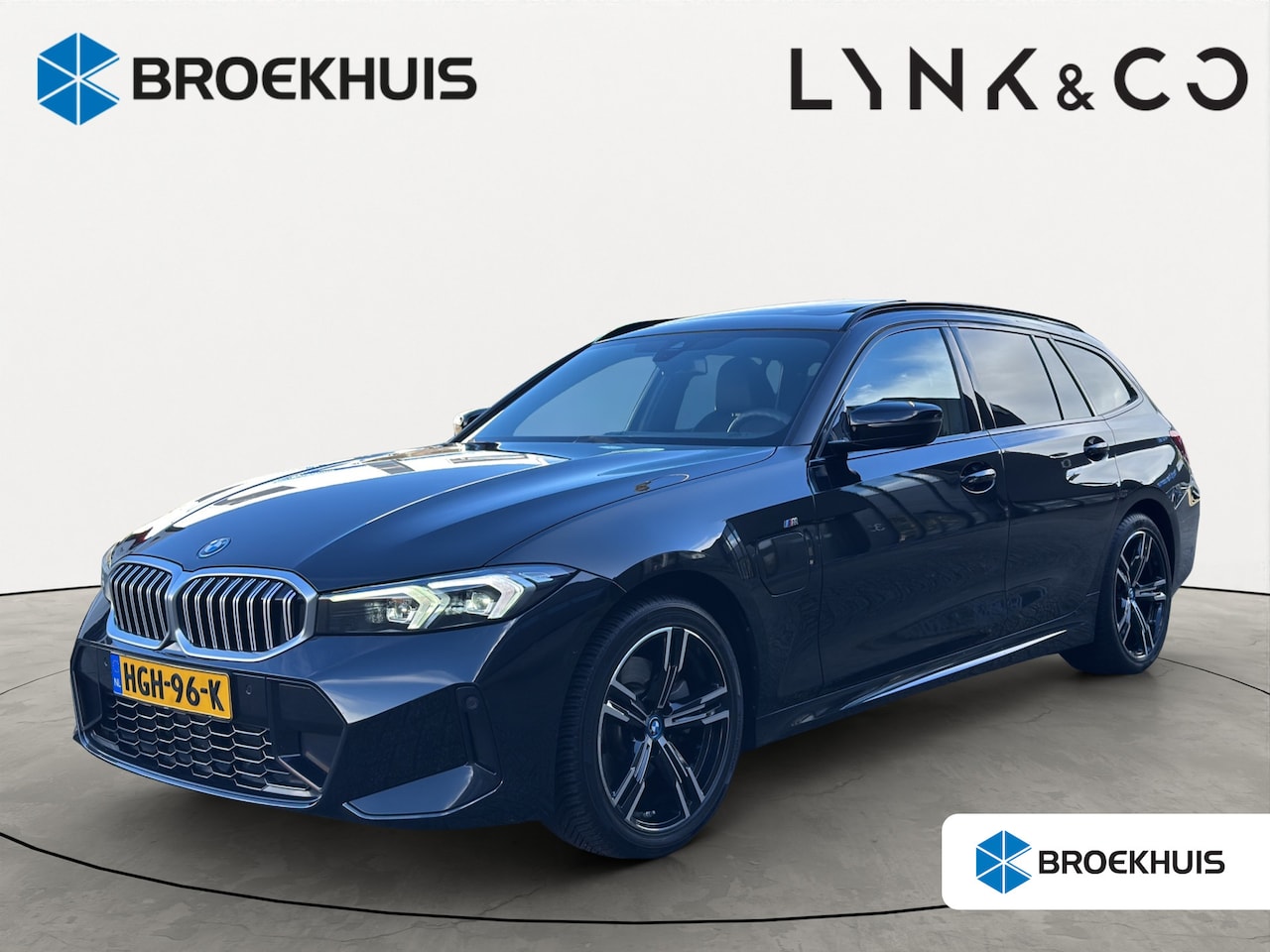 BMW 3-serie Touring - 330e M-Sport Volleder | SoH 94% | 360 camera | Panoramadak | Cruise control adaptief | Sto - AutoWereld.nl