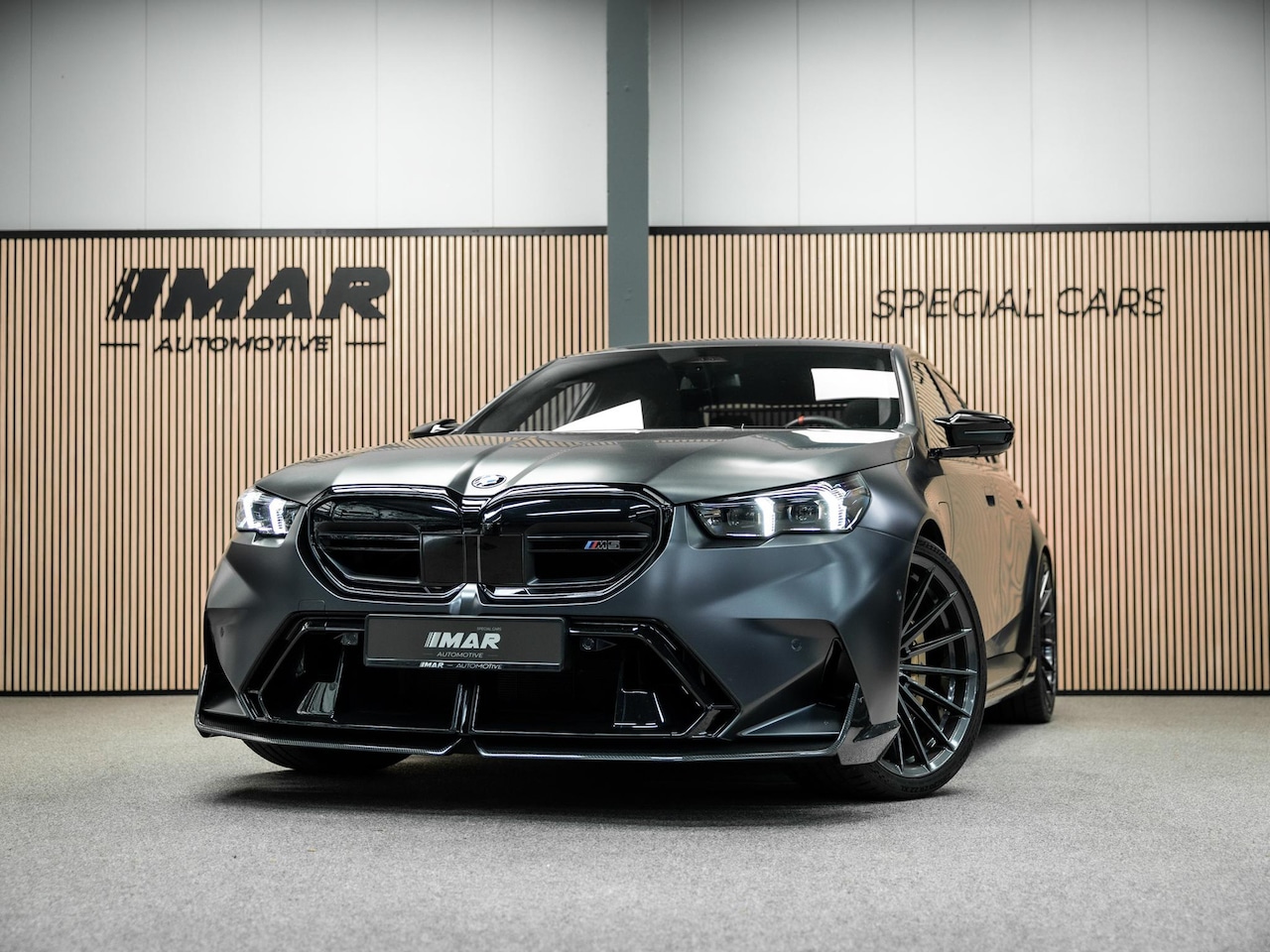 BMW M5 - 5-serie Carbon exterieur, Korbach 22 inch brons, Full options!!!! - AutoWereld.nl