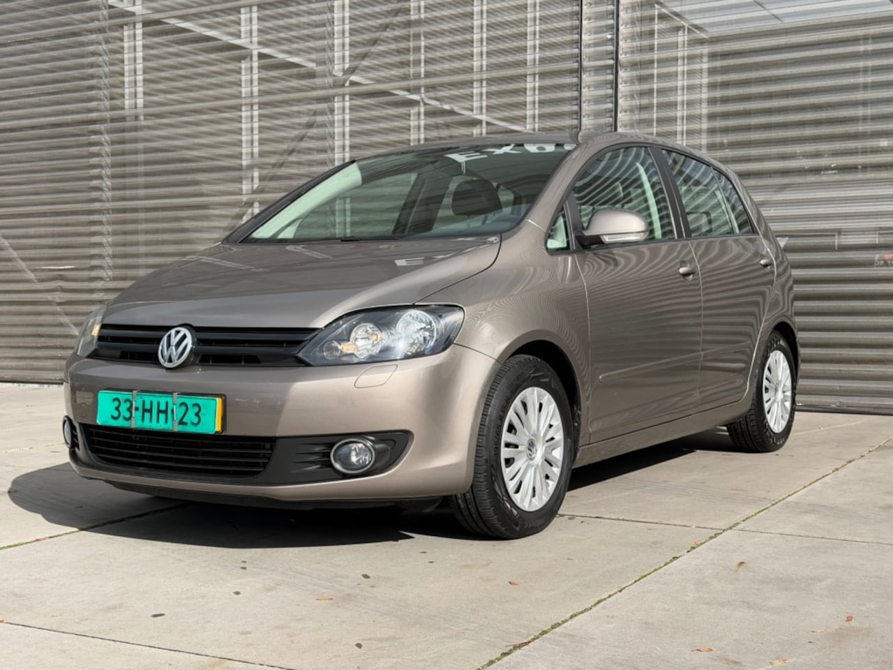 Volkswagen Golf Plus - 1.2 TSI TRENDL.BLUEM AIRCO/CRUISE/LM VELGEN !! 1e EIGENAAR !! - AutoWereld.nl