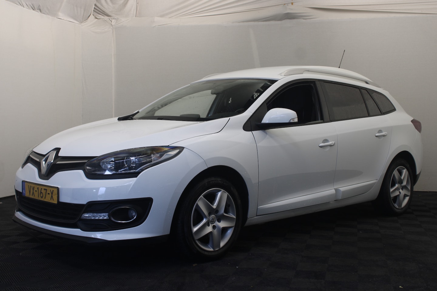 Renault Mégane - 1.5 dCi Expression S&S - AutoWereld.nl