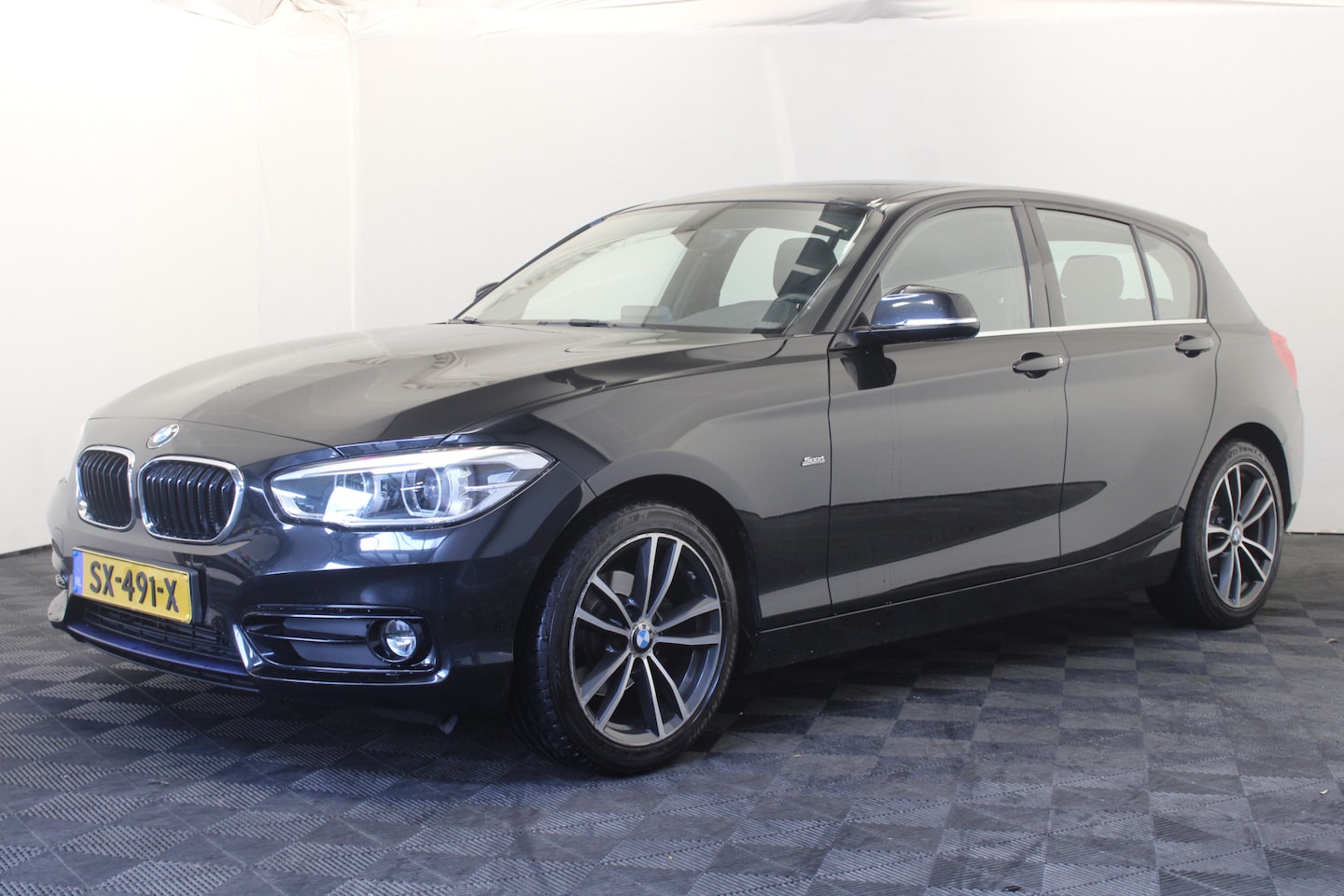 BMW 1-serie - 118i Corporate Lease Executive 118i Corporate Lease Executive - AutoWereld.nl