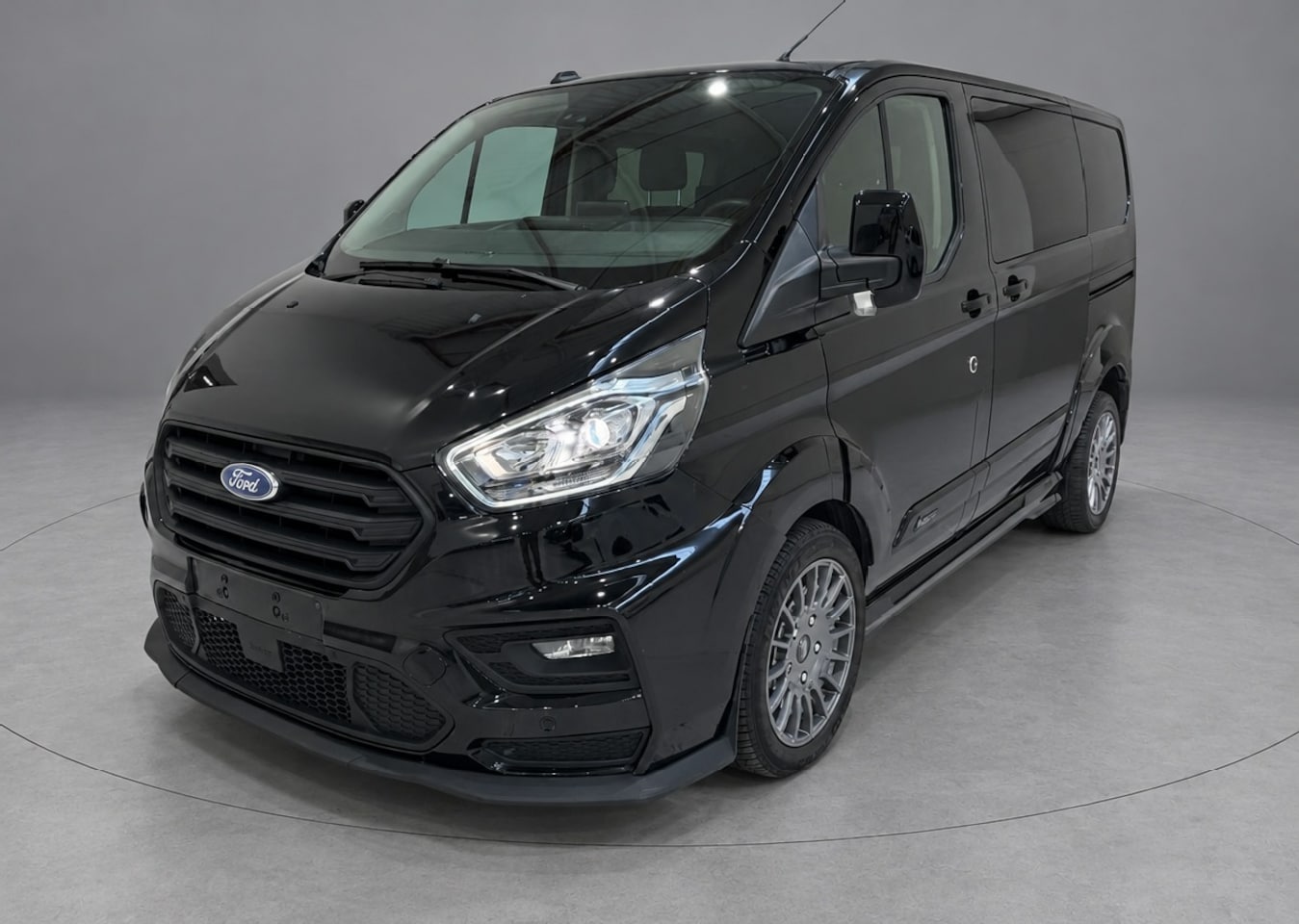 Ford Transit Custom - 320 2.0 TDCI L1H1 DC MS-RT Black Edition Adaptieve Cruise, Camera, Carplay, 170pk, 2 x Sch - AutoWereld.nl