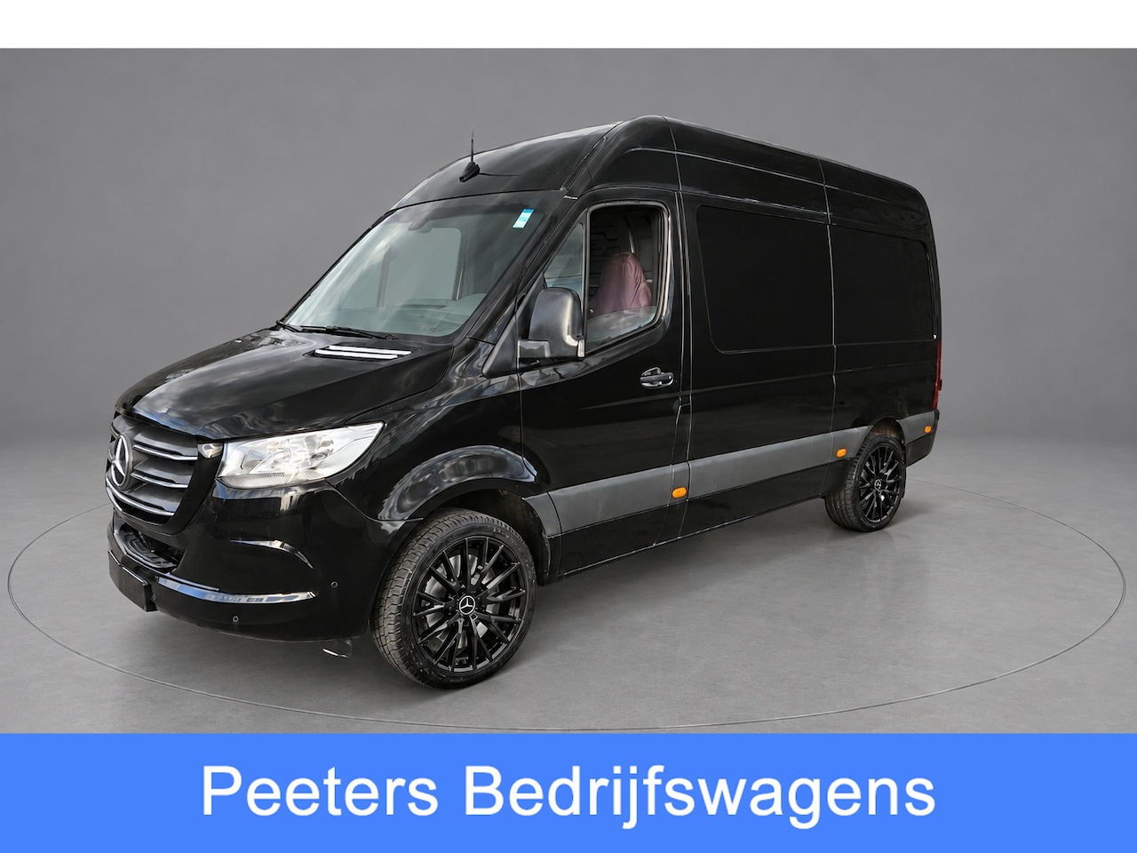 Mercedes-Benz Sprinter - 314 2.2 CDI L2H2 RWD Black Edition Camera, Carplay, Sensoren, 143pk, Automaat, Trekhaak, 7 - AutoWereld.nl