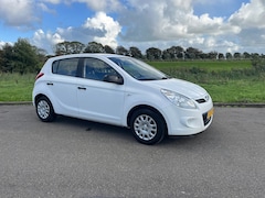 Hyundai i20 - 1.2i i-Drive BJ 2011 / AIRCO / TREKHAAK / APK GEKEURD /