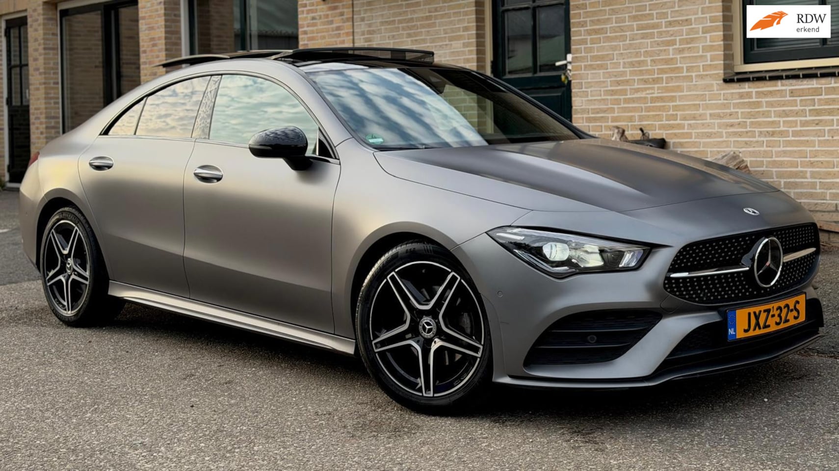 Mercedes-Benz CLA-Klasse - 200 AMG |Night Pakket|PANO|SFEER|ORG MATT - AutoWereld.nl