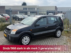 Ford Fusion - 1.4-16V Champion 5 deurs HOGE INSTAP NL AUTO NAP NIEUWE APK EN KLEINE BEURT Airco l Trekha