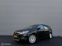 Ford Focus Wagon - 1.8 Titanium | Trekhaak | Clima | Leder | Cruise | Navi | 2 eig | Dealer onderhouden