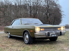 Dodge Dart - Swinger Hardtop Solide Dodge Dart uit 1974 met de onbreekbare Slant Six 3.7 motor en de Quarter windows
