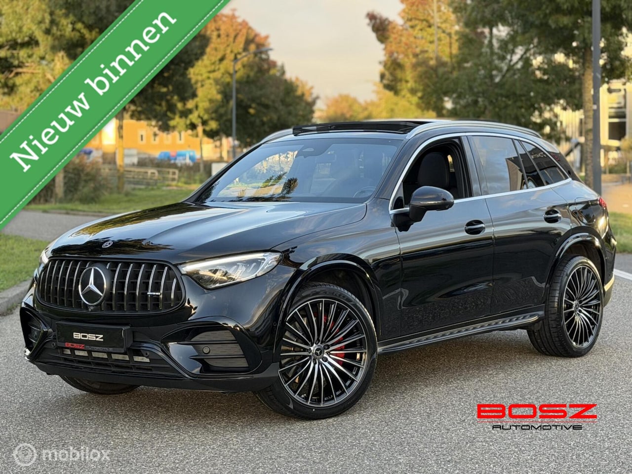 Mercedes-Benz GLC-klasse - 300e 4MATIC AMG Line PANO 360 BUR MEMORY - AutoWereld.nl